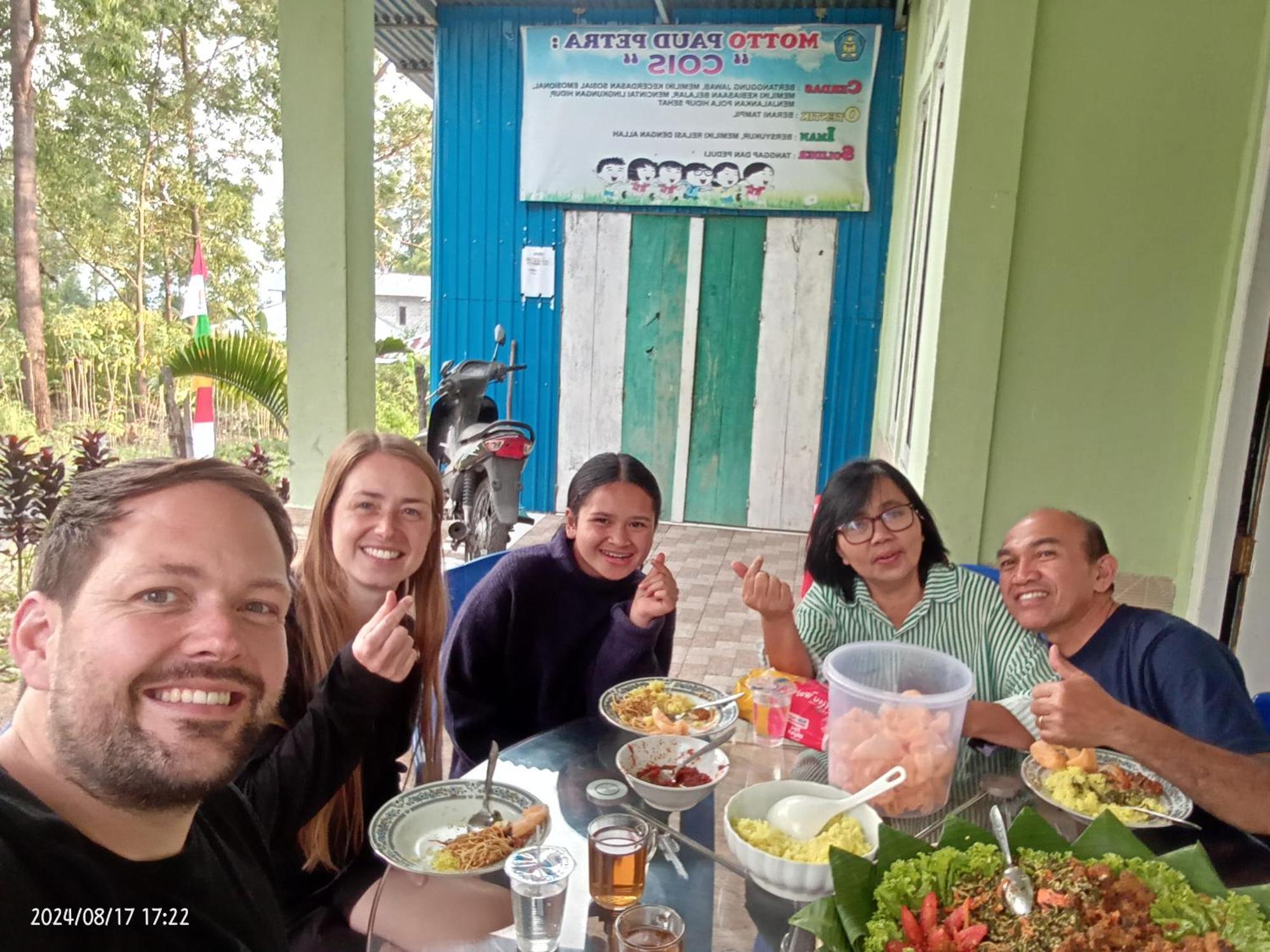 Petra Homestay Bangka Leda Ruteng Zewnętrze zdjęcie