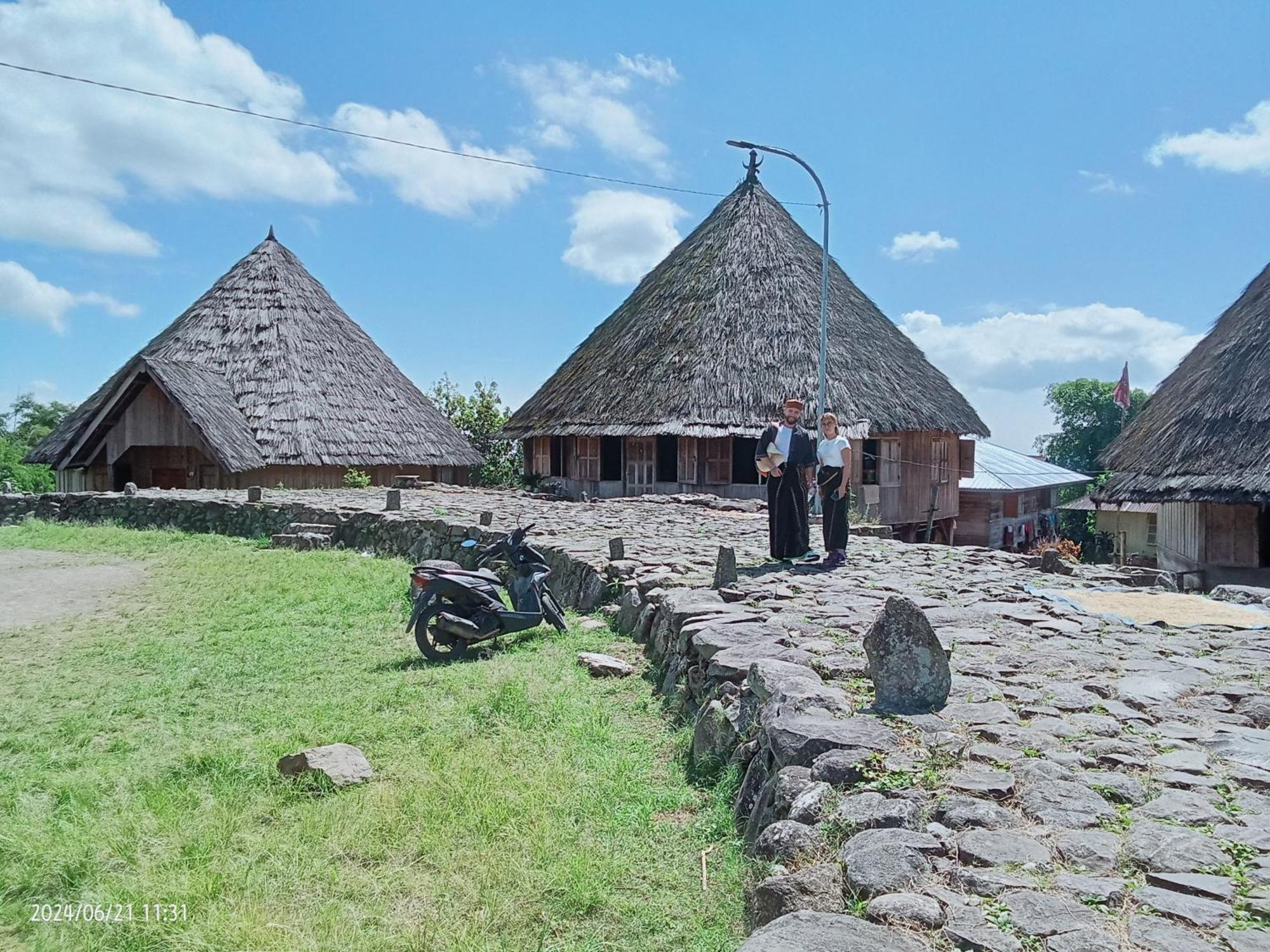 Petra Homestay Bangka Leda Ruteng Zewnętrze zdjęcie